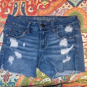Size 8 American Eagle Shorts (NWOT)
